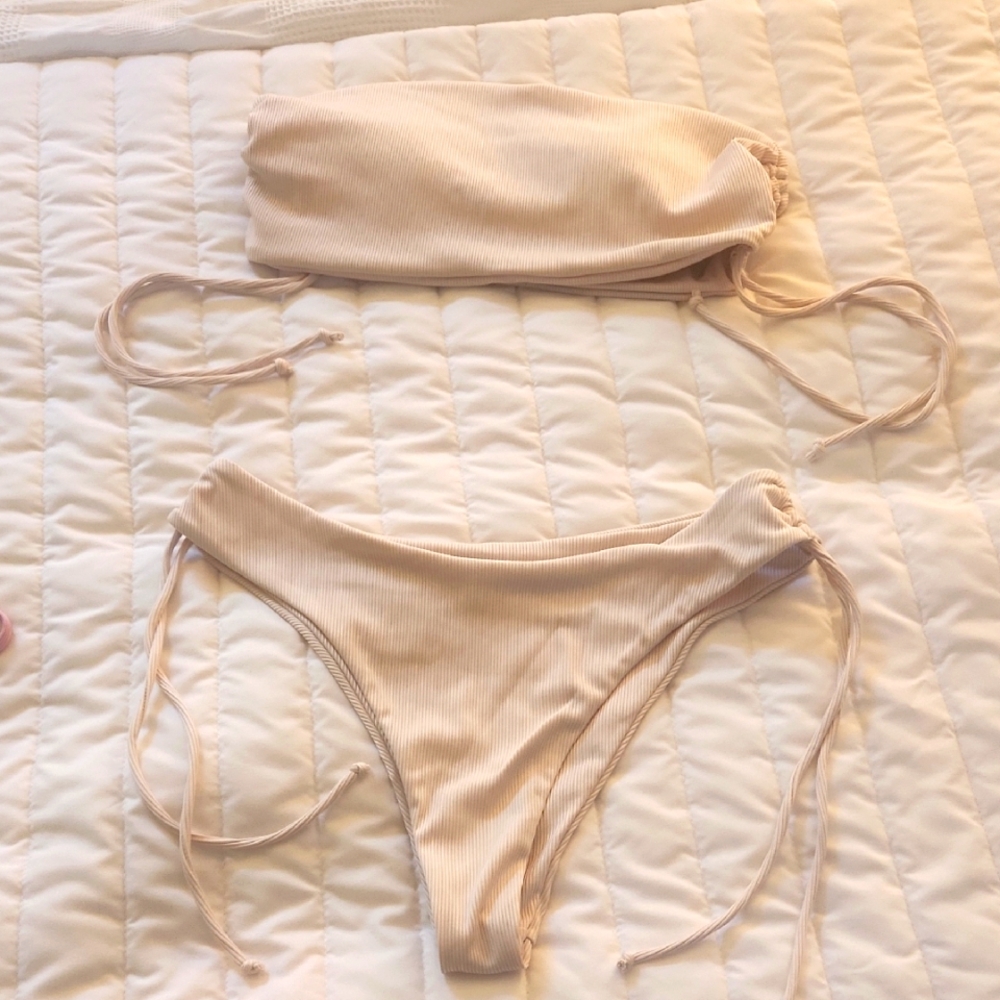 SHEIN Cream Ribbed Bikini Set